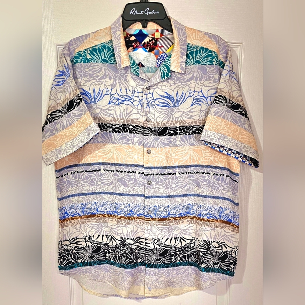 Robert Graham Striped Floral Men's Silk Shirt Short Sleeves New Without Tags.
